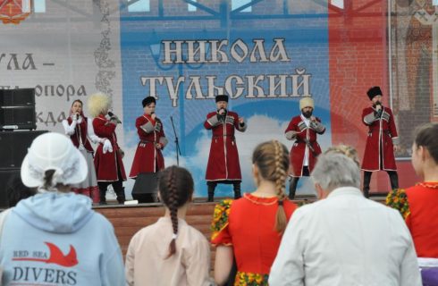Народные гулянья  посвященные Дню иконы Николы Тульского