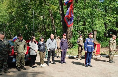 КАЗАЧЬЮ МОЛОДЁЖЬ ГОТОВЯТ СЛУЖИТЬ РОССИИ